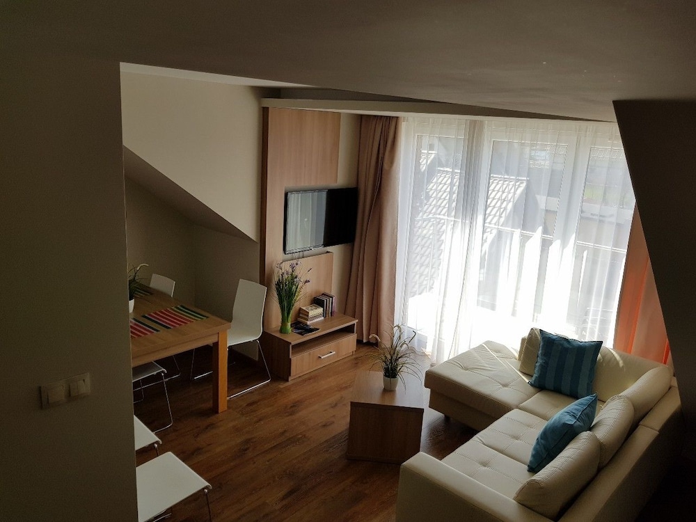 Marina Jastarnia - Apartamenty - Basen