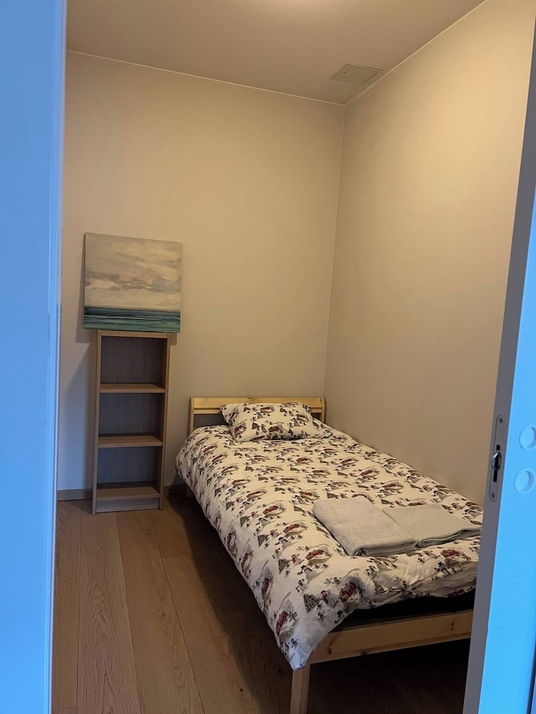 Stylish Seaview 4 Beds Central Apartment Sorenga