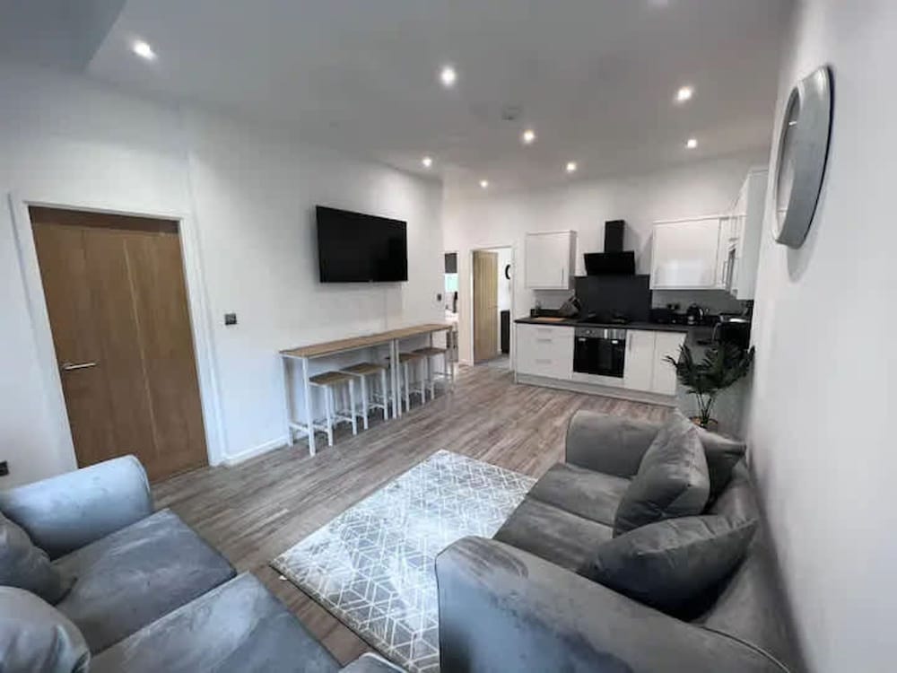 Irwell Chambers Relax Explore