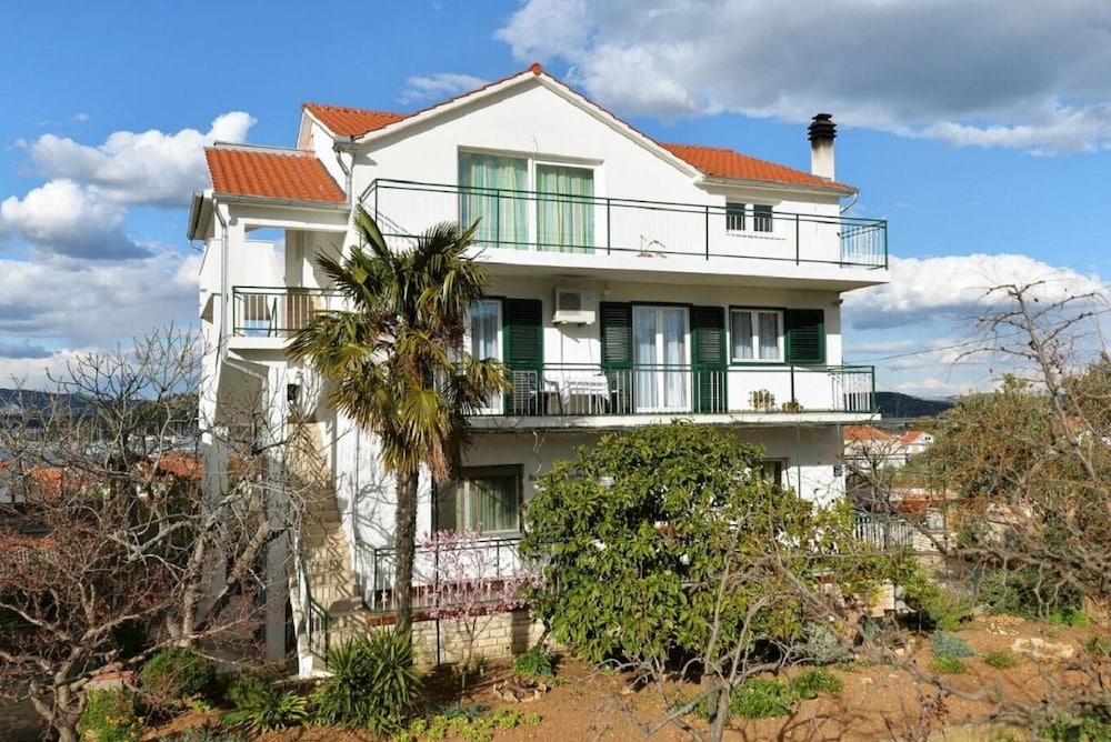 Ana - sea View - A2 view 3