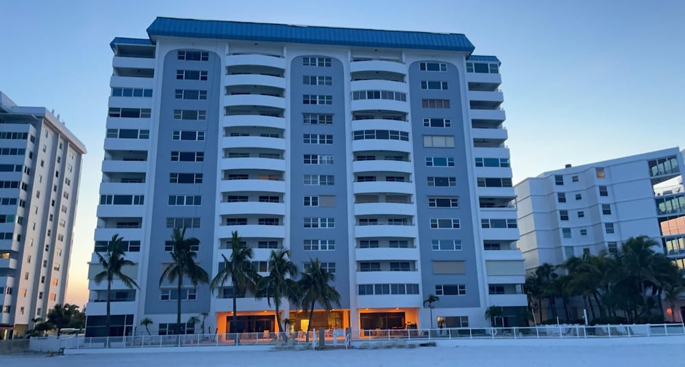 The Beach House 2 Bedroom Condo
