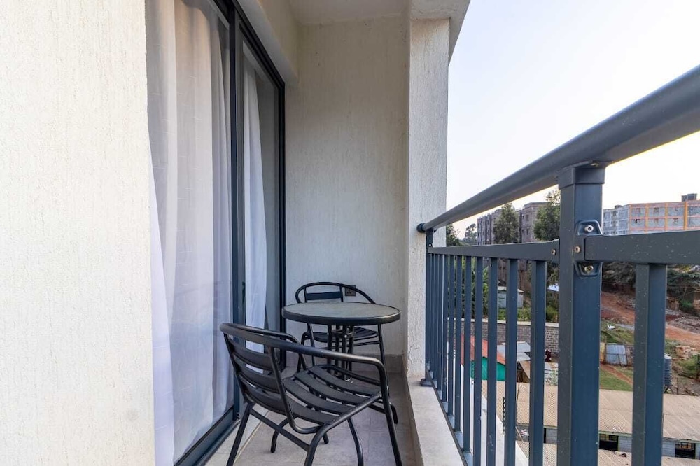 Ruaka View Palace Apartment - Studio