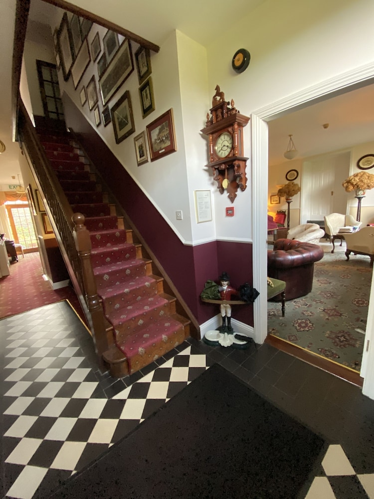 Waterford Vacations - The Coach House - Property Image 3