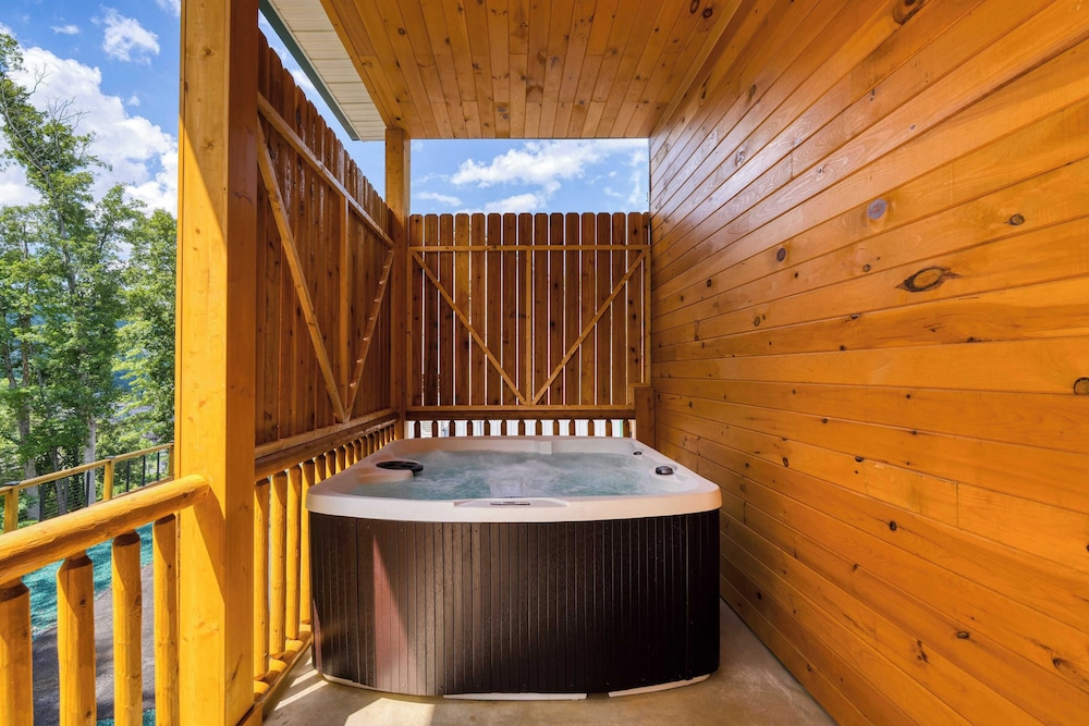Cabin w/ Hot Tub, Game Room & Scenic Smoky Mountain Views Perfect by Avantstay