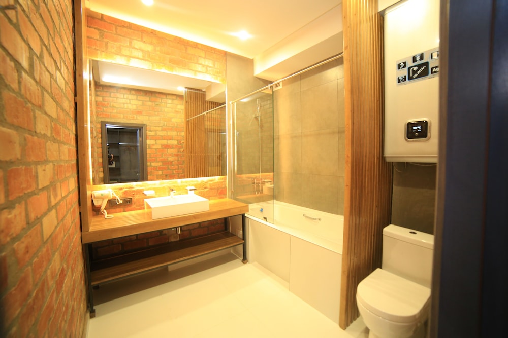 Bugu Hotel Bishkek 7