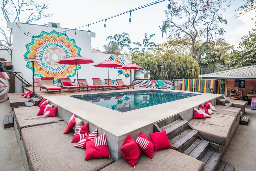 Slumber Party Tamarindo