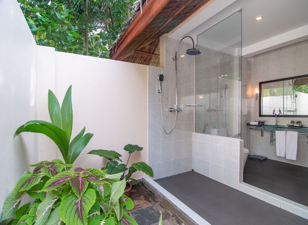 V Villas Maldives at Mirihi - MGallery Collection