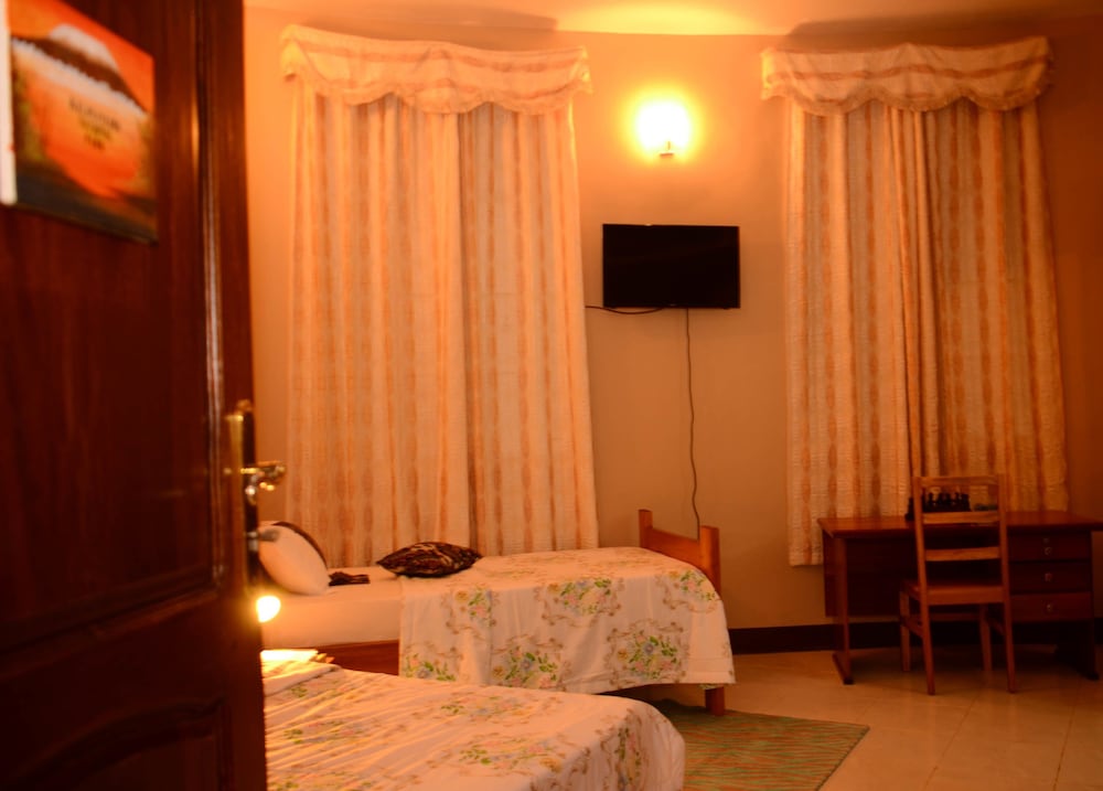Mama Thea Homes - Hostel