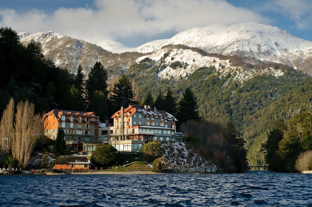 Hotel Correntoso Lake & River Hotel - Image 1