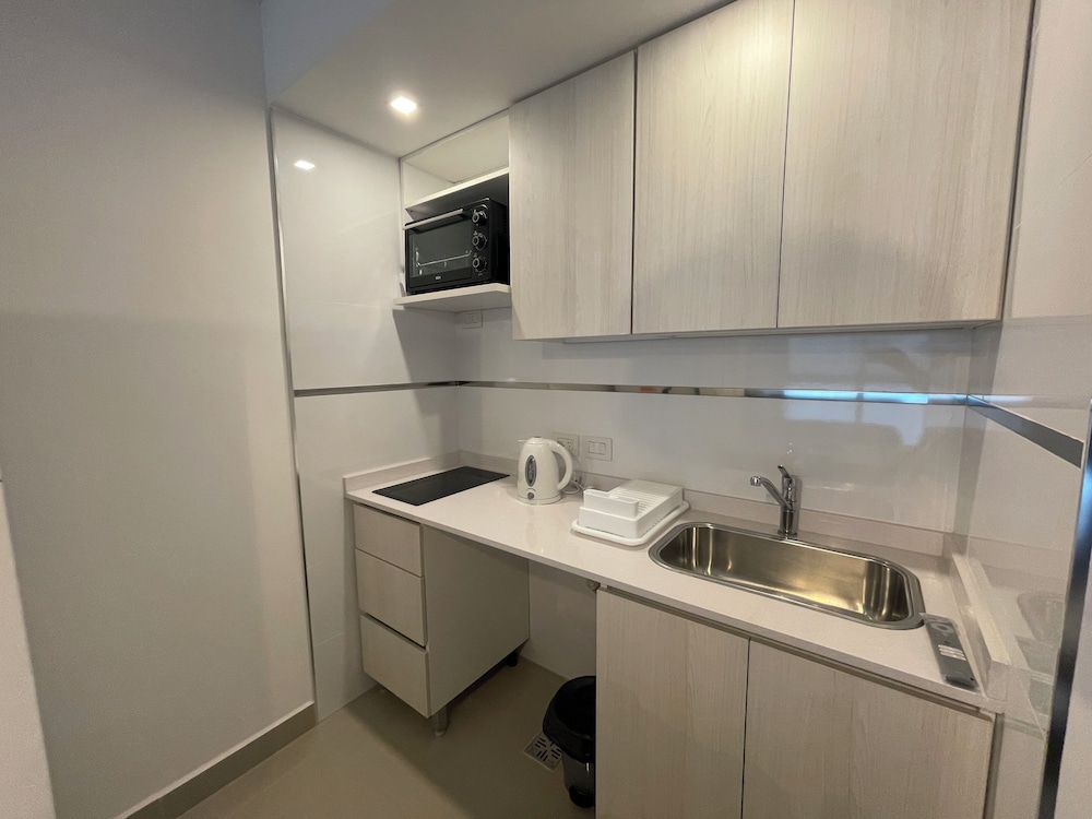 Ayres Suites Moreno