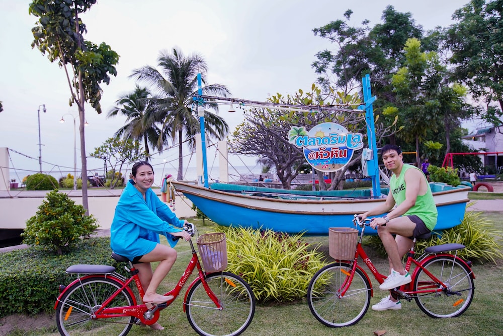 Golden Sea Hua Hin