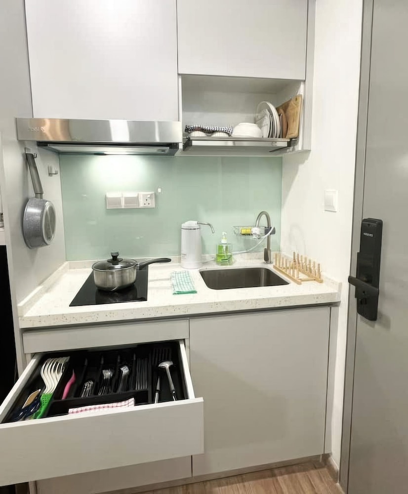 Riveria City KL Sentral Luxury Apartment