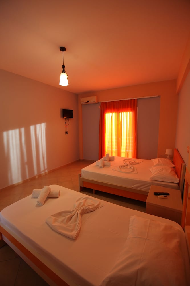 Karos Hotel Llaman