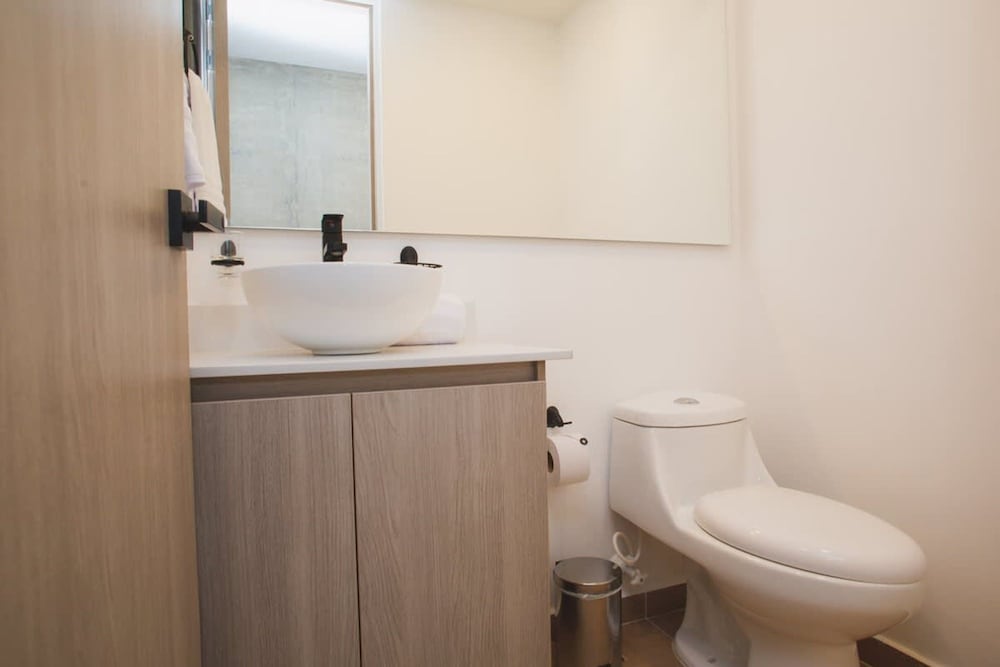 Perfect 3 BR in Laureles in Medell n
