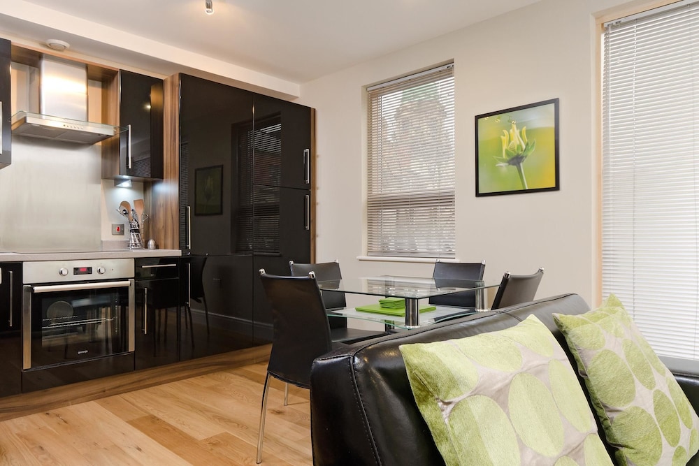 Your Stay Bristol Hamilton Court view 3