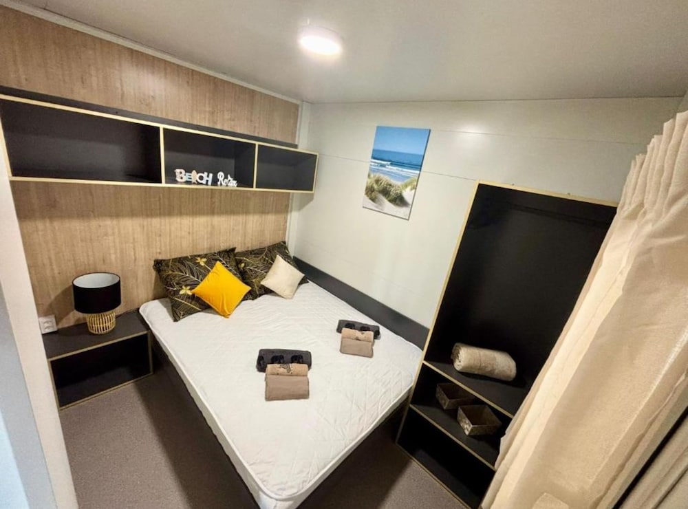 TJ Escape - Mobile Home With Hot Tub And Terrace