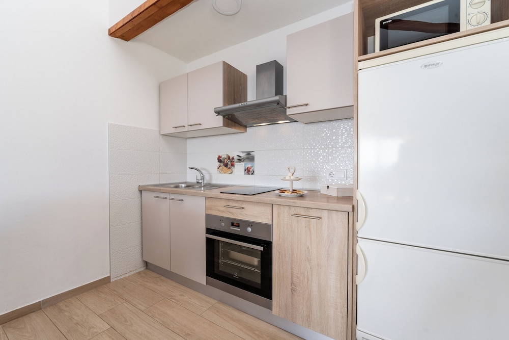 Apartments Batela