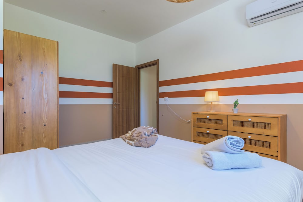 Glow Studios & Apartments in Batroun
