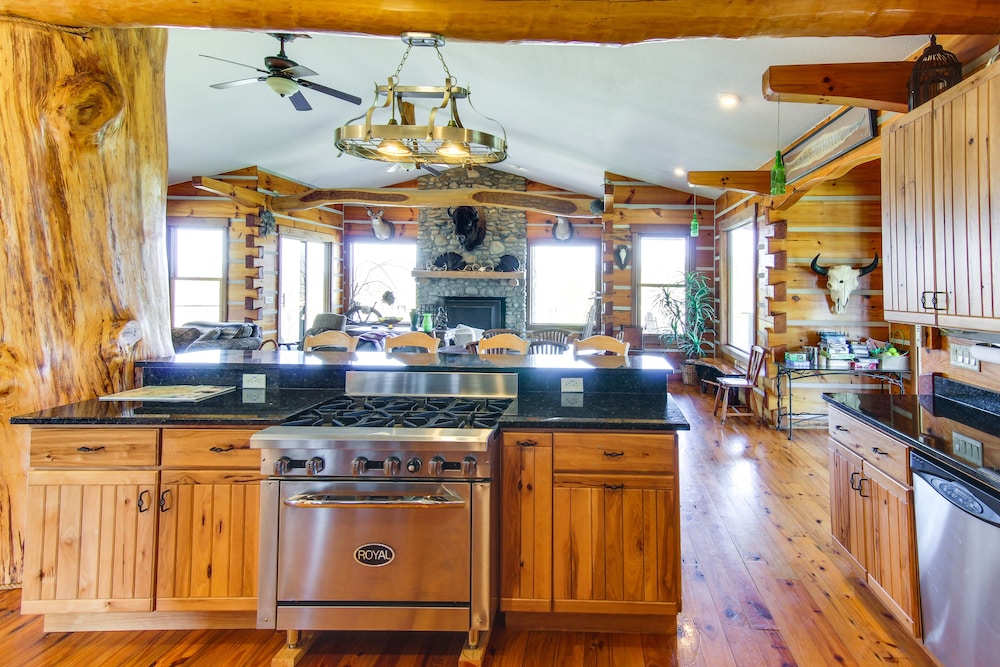 Mountain View & Fire Pit: Rustic Marshall Getaway! view 2