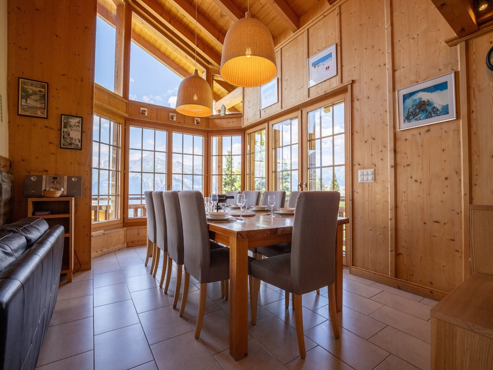 Christoph Standing & Calm Chalet 10 Pers