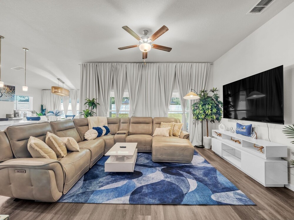 Bright & Charming 4br Home In Ocala 4 Bedroom Home