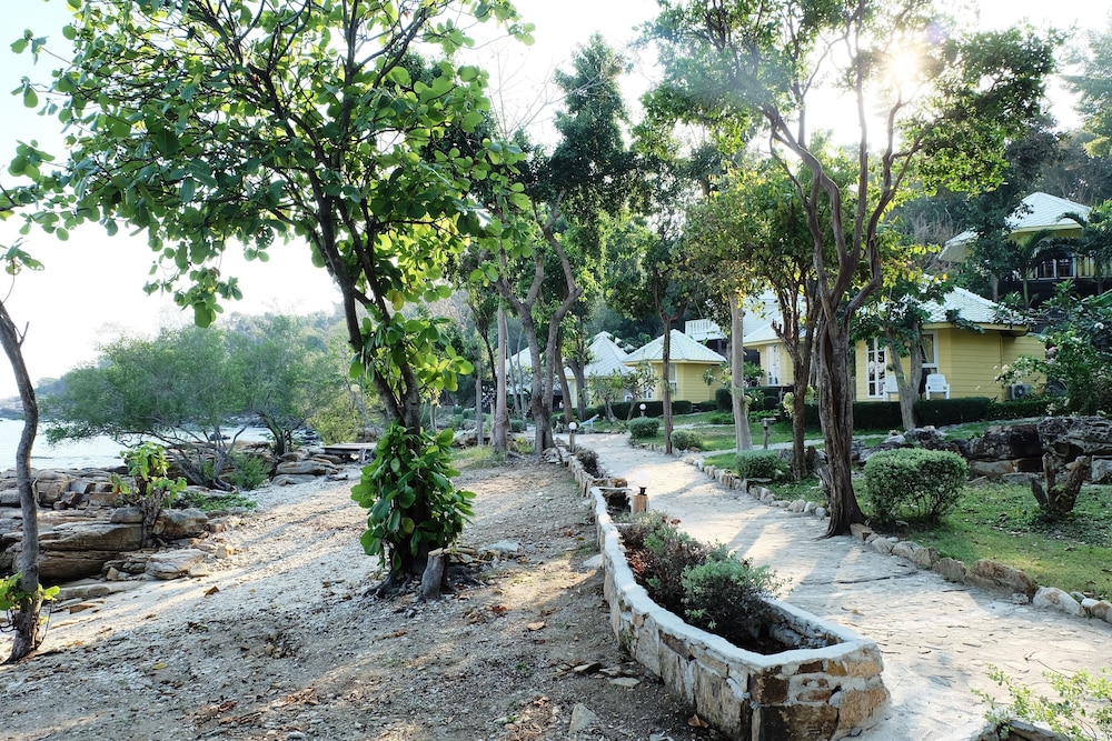 Nimmanoradee Resort