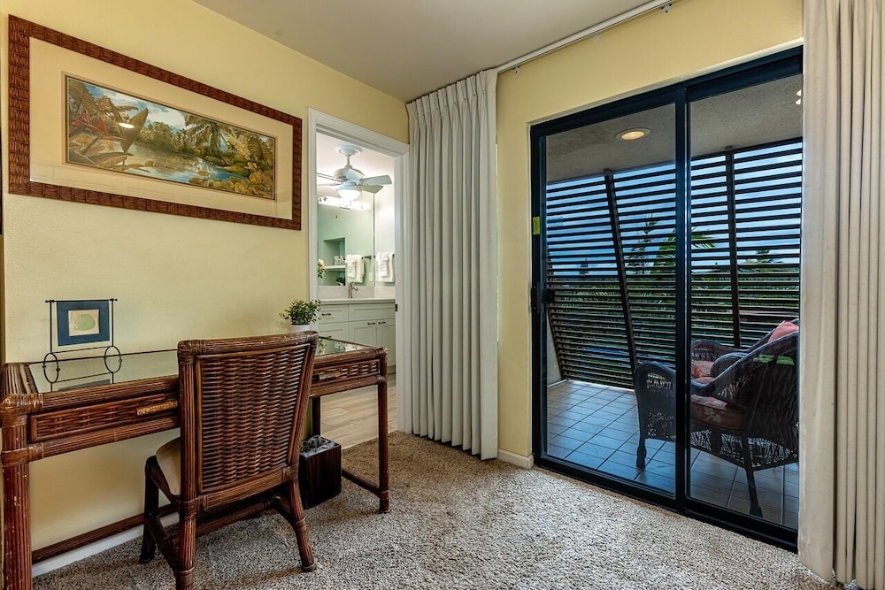 Maui Kamaole M207 2 Bedroom Condo
