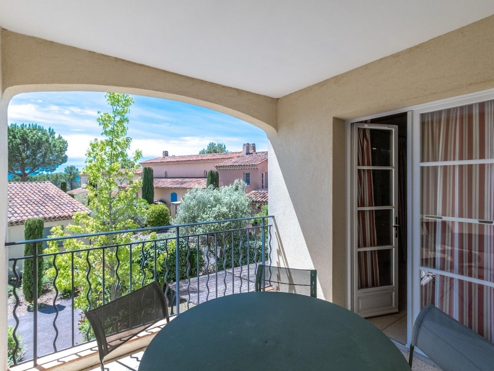 Resort in Var With Golf & Wellness