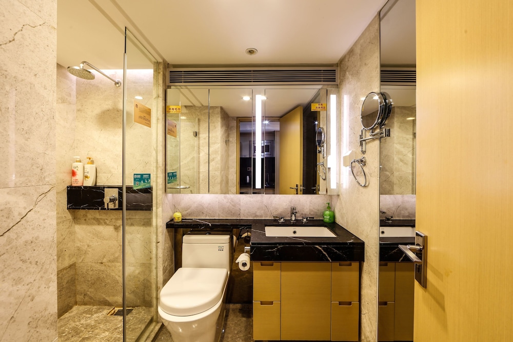 Ruide Apartment Poly Zhongda Branch view 4