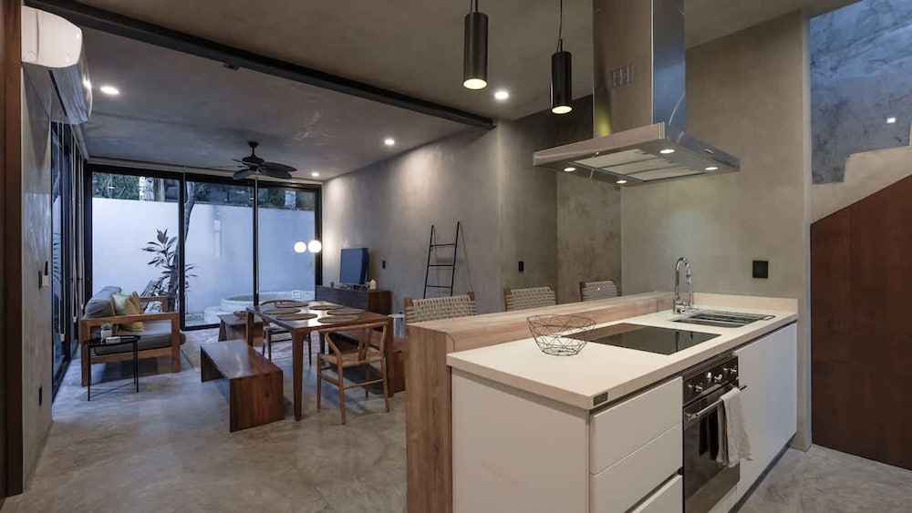 Amazing 3-story Townhouse With Pool in Aldea Zama