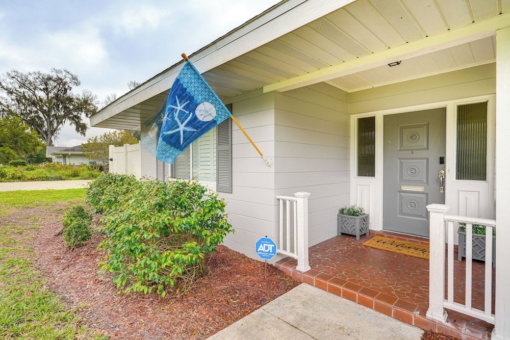 6 Mi to Legoland: Retreat w/ Pool & Fenced Yard