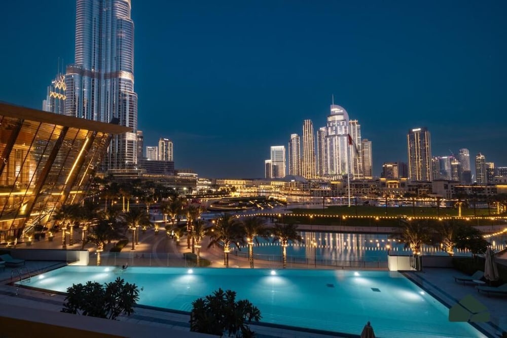 Roomszy Grande Residences Downtown Dubai