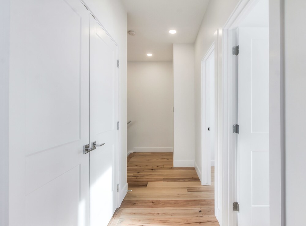 New Luxury Townhome 29 - Image 5