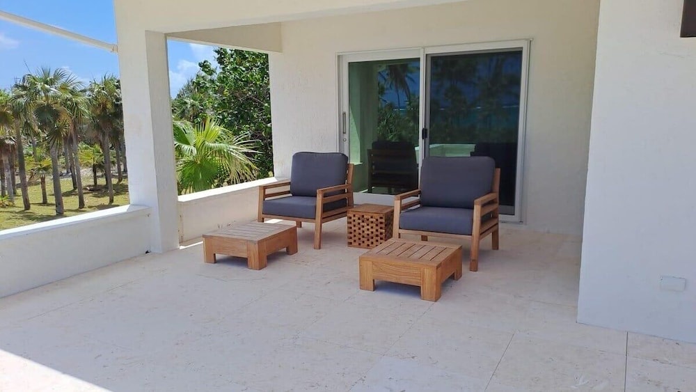 Wish House - Private Beach House Double Bay Beach 3 Bedroom Home