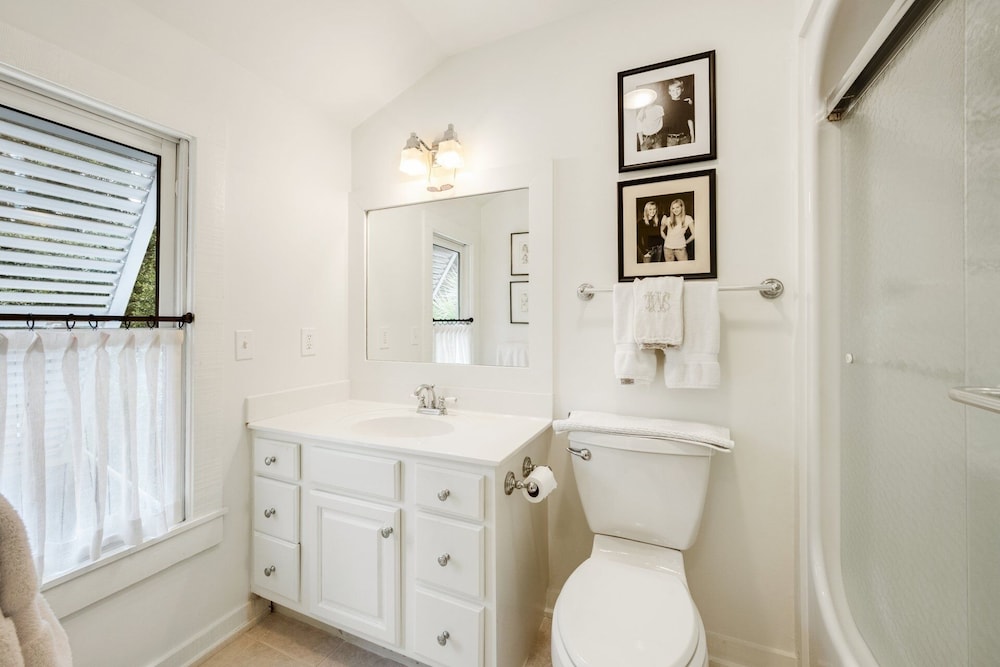 Sunny Pointe 4 Bedroom Home
