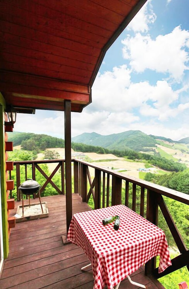 Camp Star Pension