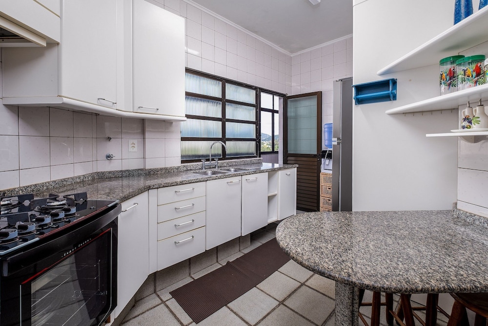 Beira-sea Condominium in Ingleses Norte - POR