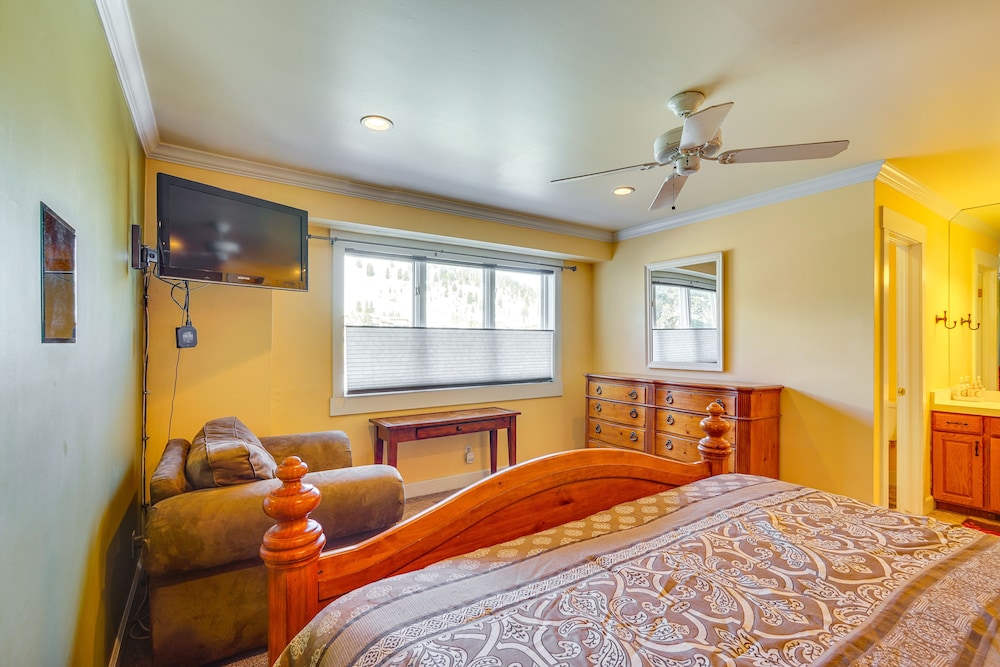 Pet-friendly Park City Condo w/ Private Hot Tub! view 5