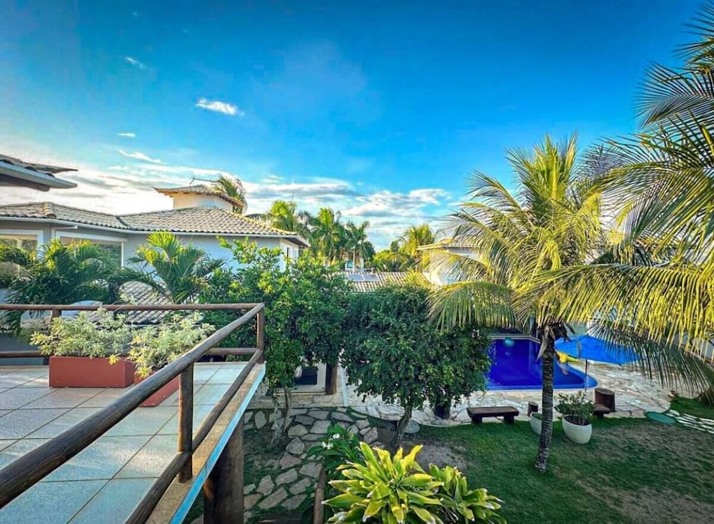 Jolly Praia de Tucuns e Hospedagem