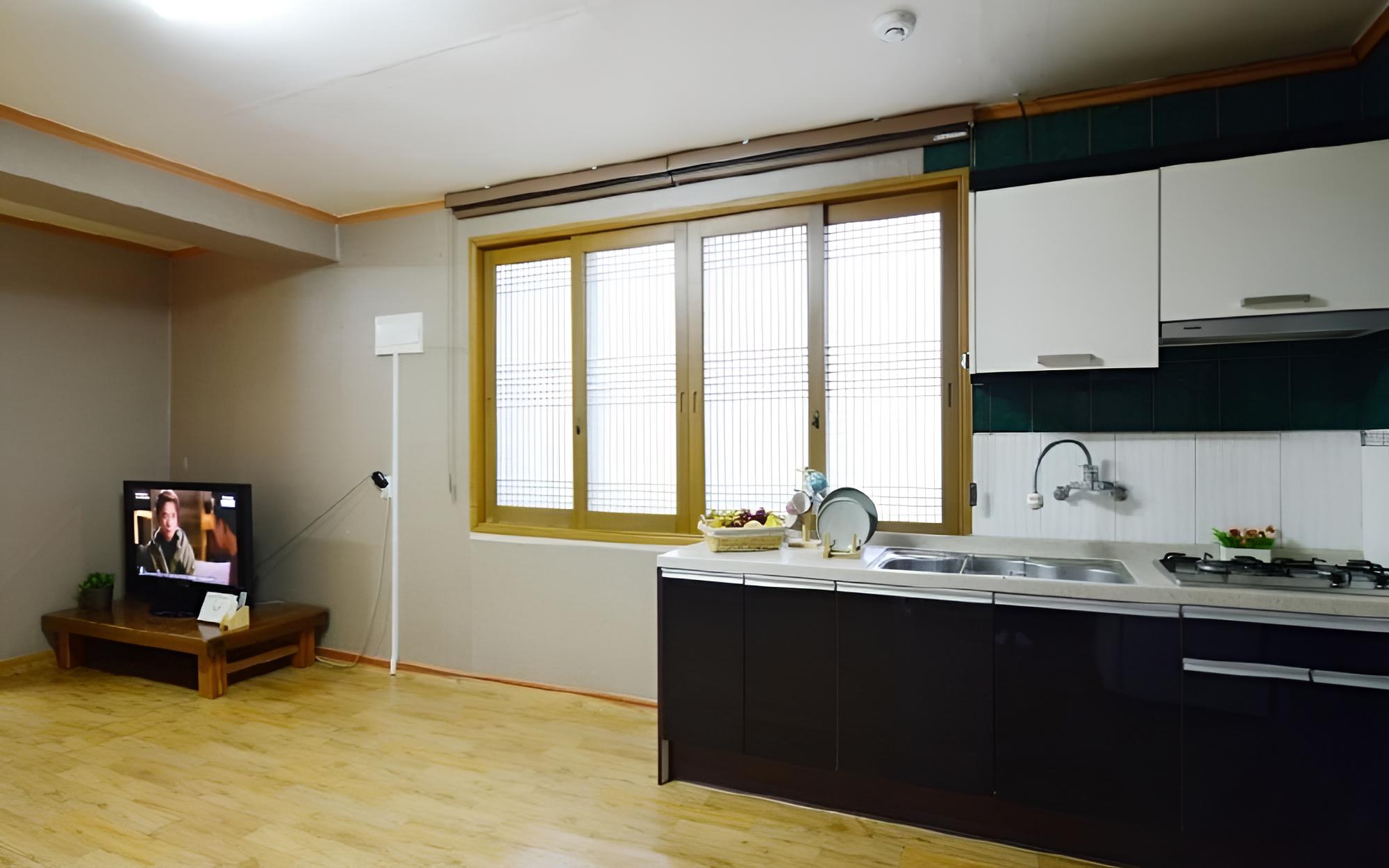 Gyeongju Songlim Byeoljang Pension view 3