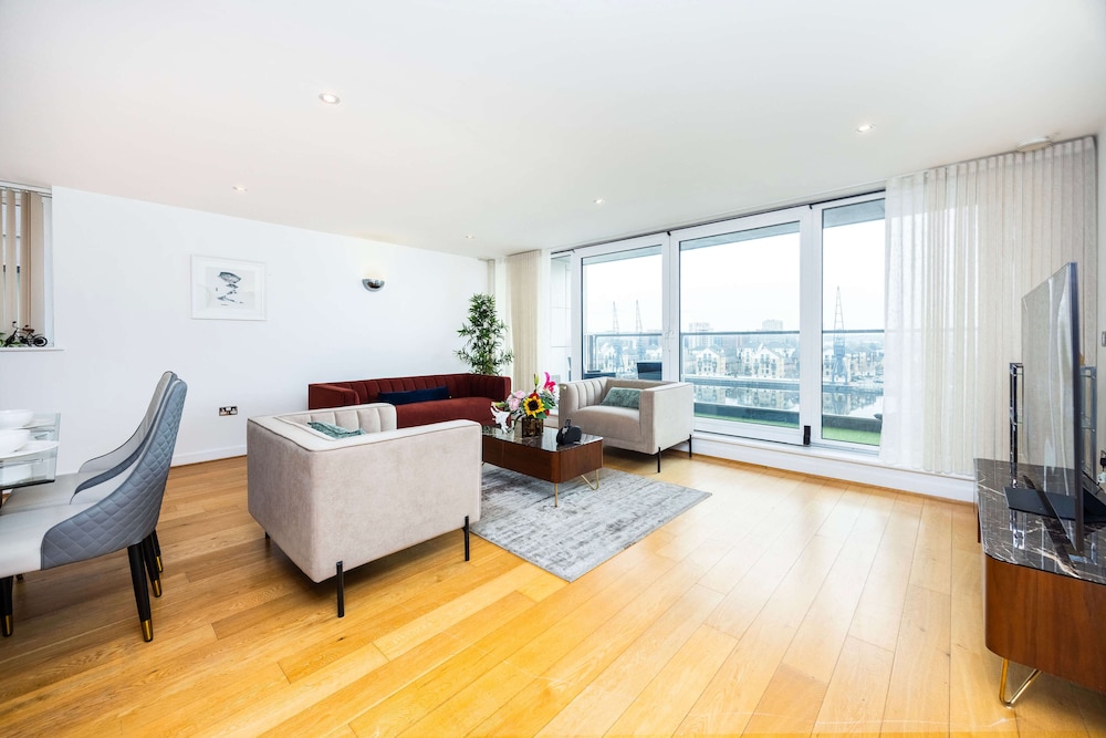 Waterside Bliss Executive Apartment