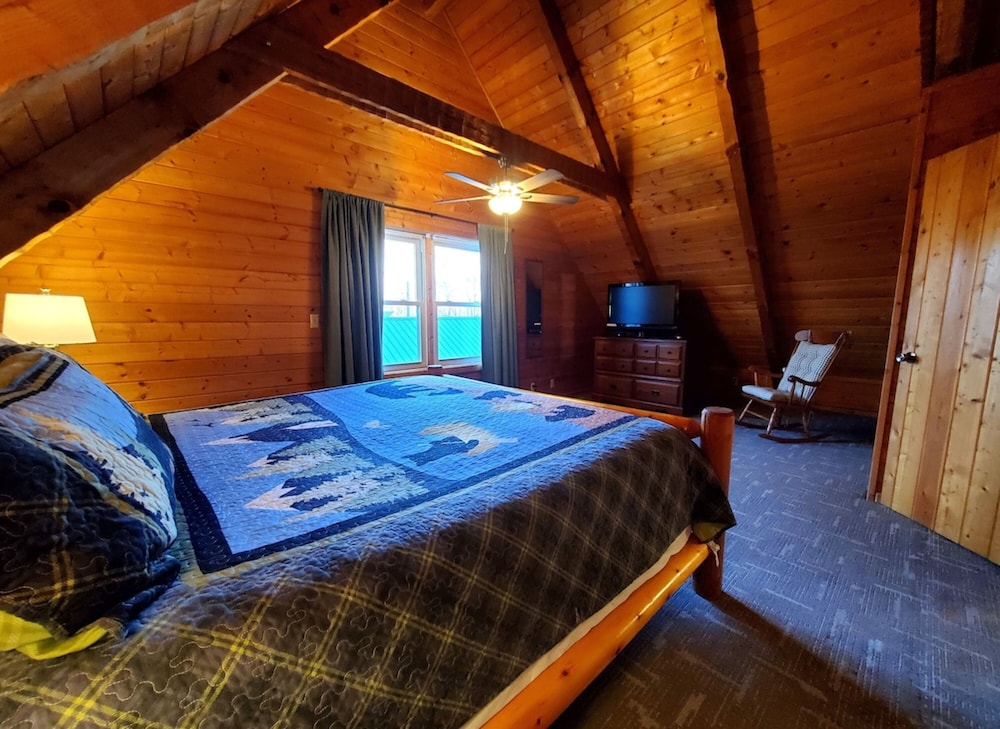 Private yet walking distance to downtown