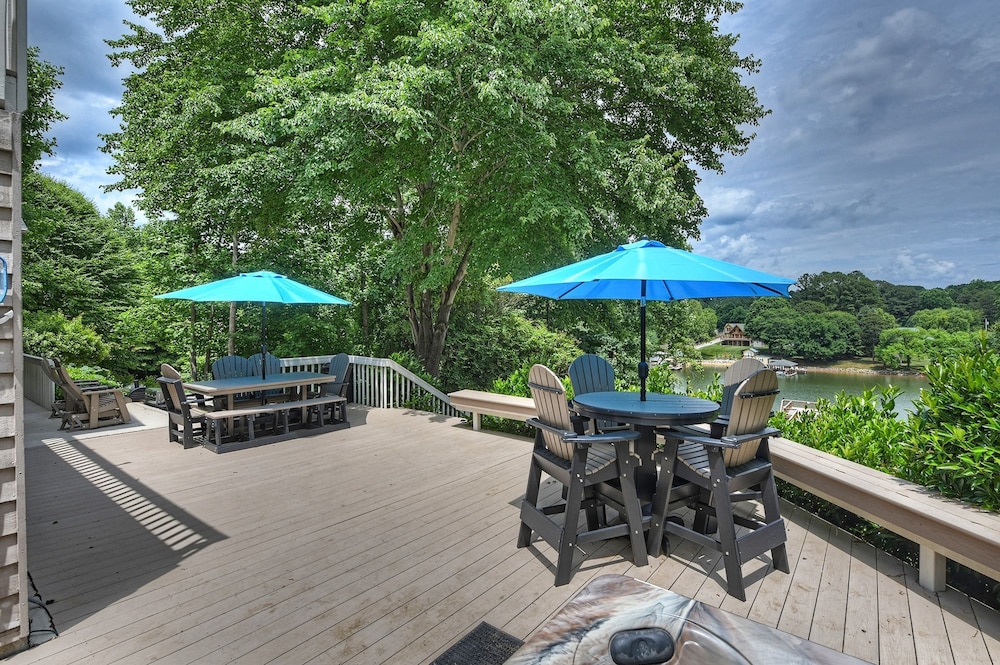 Butler Bliss by Avantstay Private Dock Views