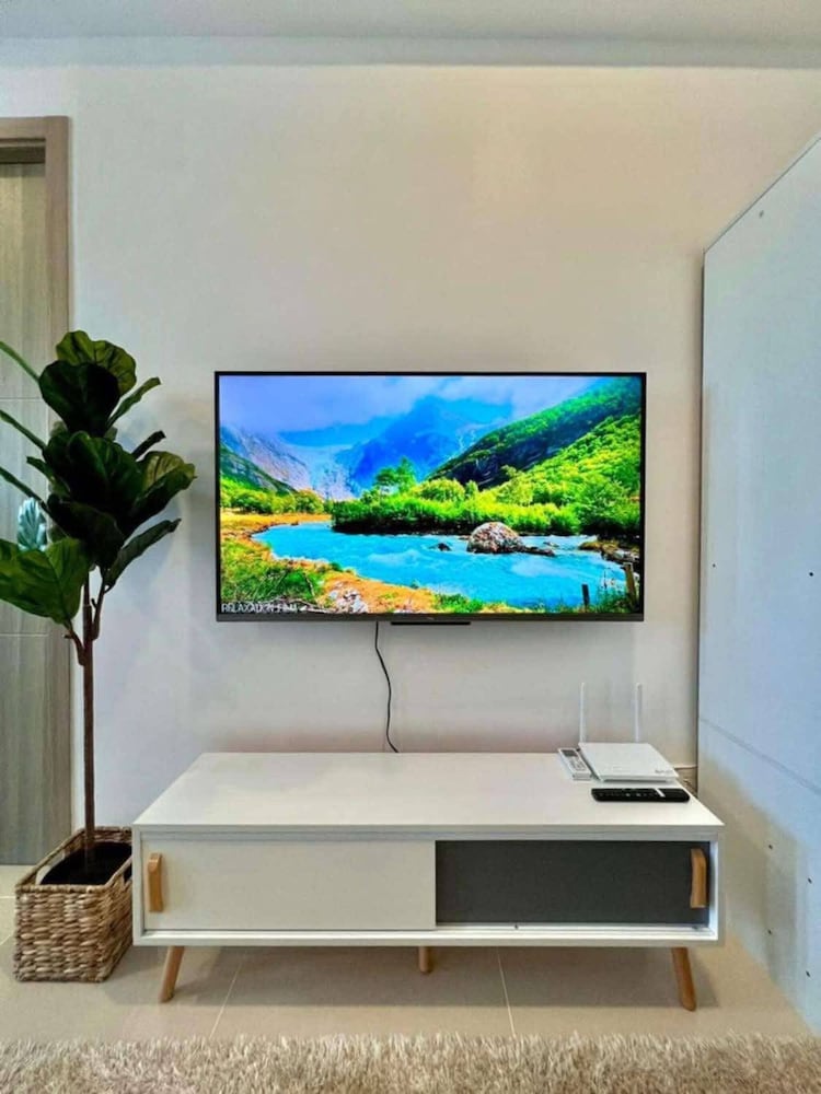 Stylish City Escape in Mandaluyong - Central Condo Living