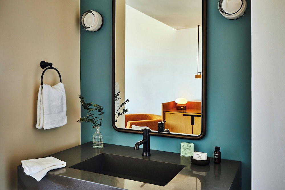 Trailborn Grand Canyon, Outdoor Collection by Marriott Bonvoy