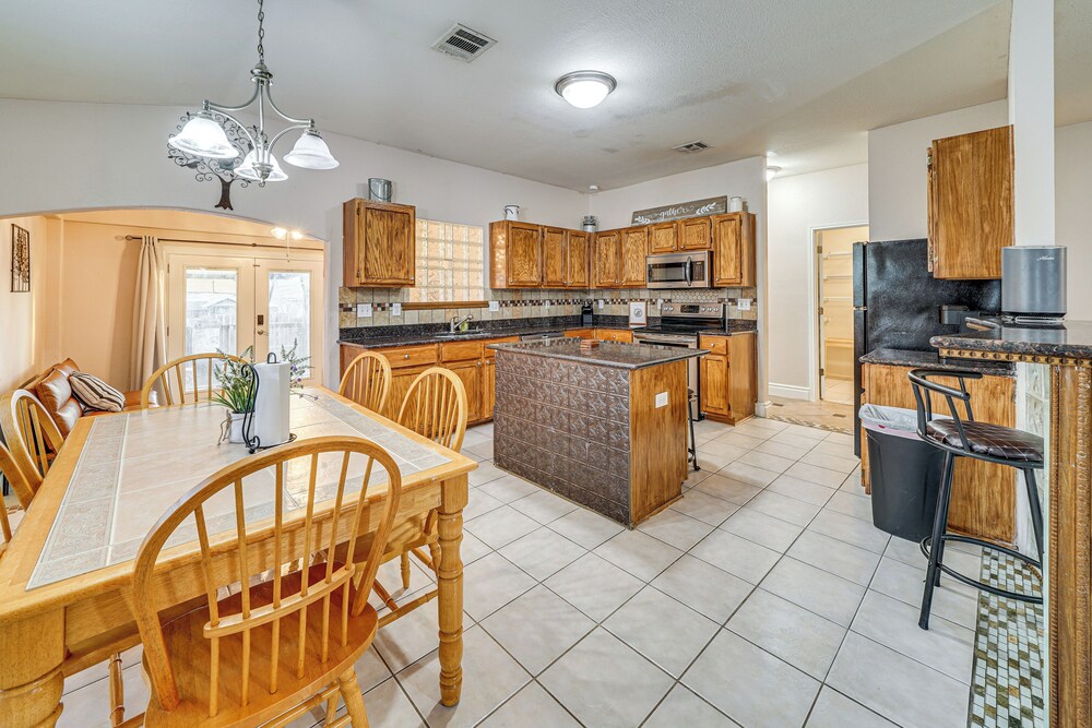 Pool Access & Fenced Yard: San Antonio Family Home