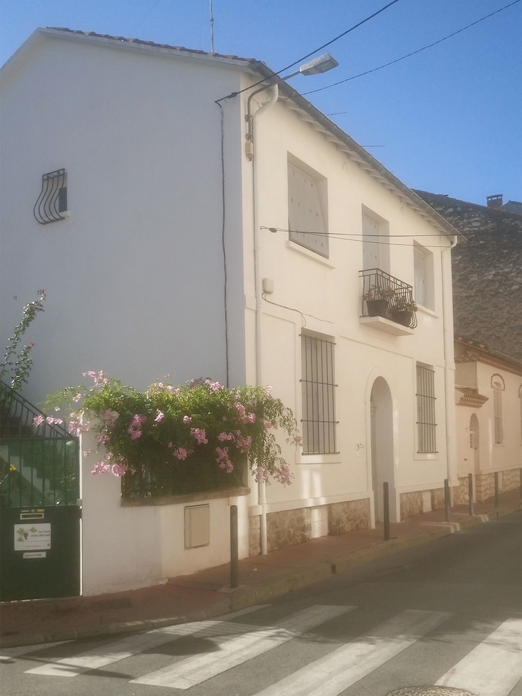 Photo 25