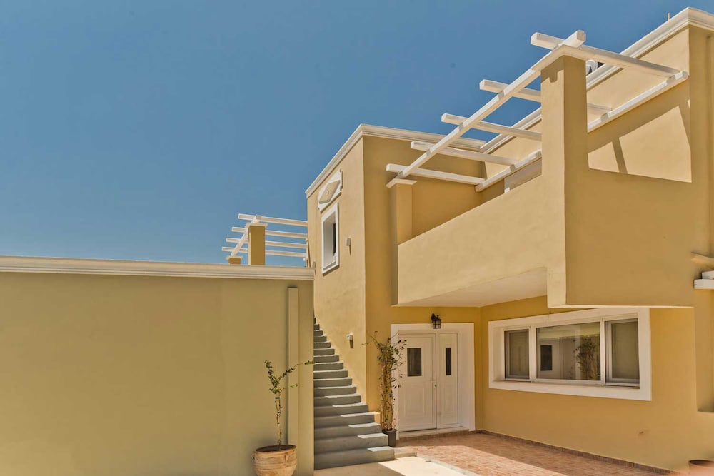 Elaia Villas