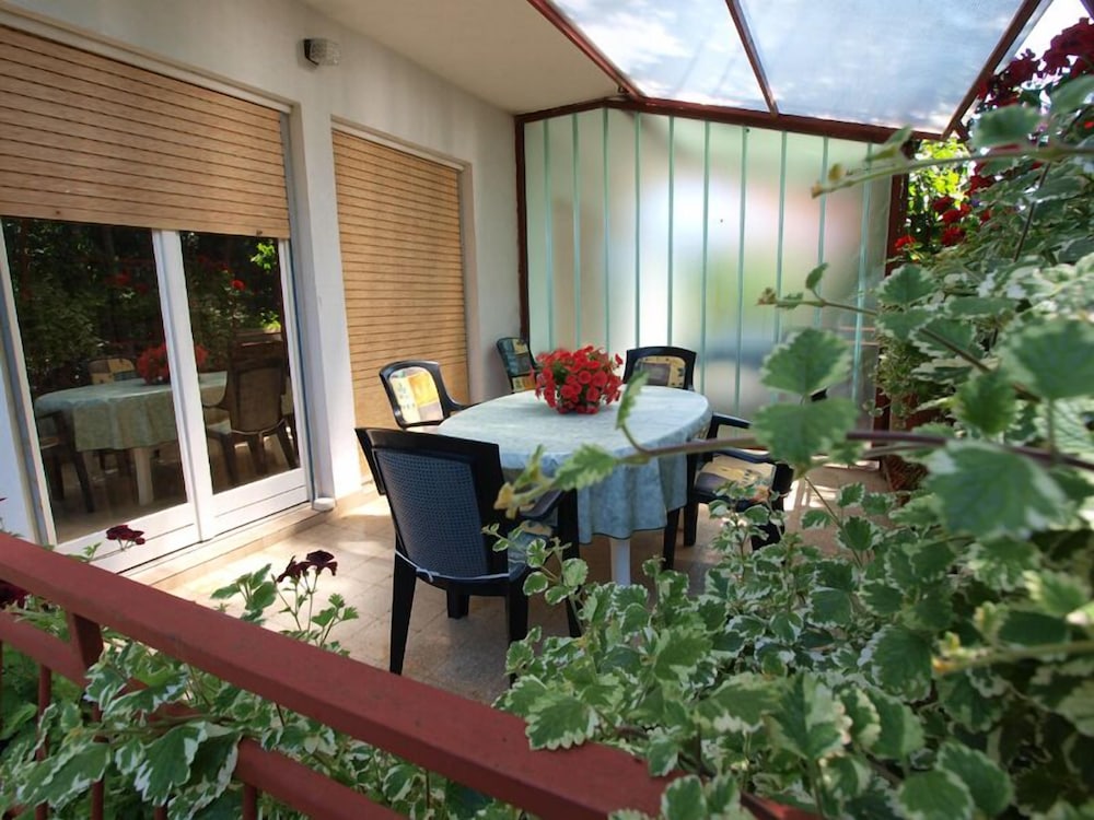 Apartment 712 view 5