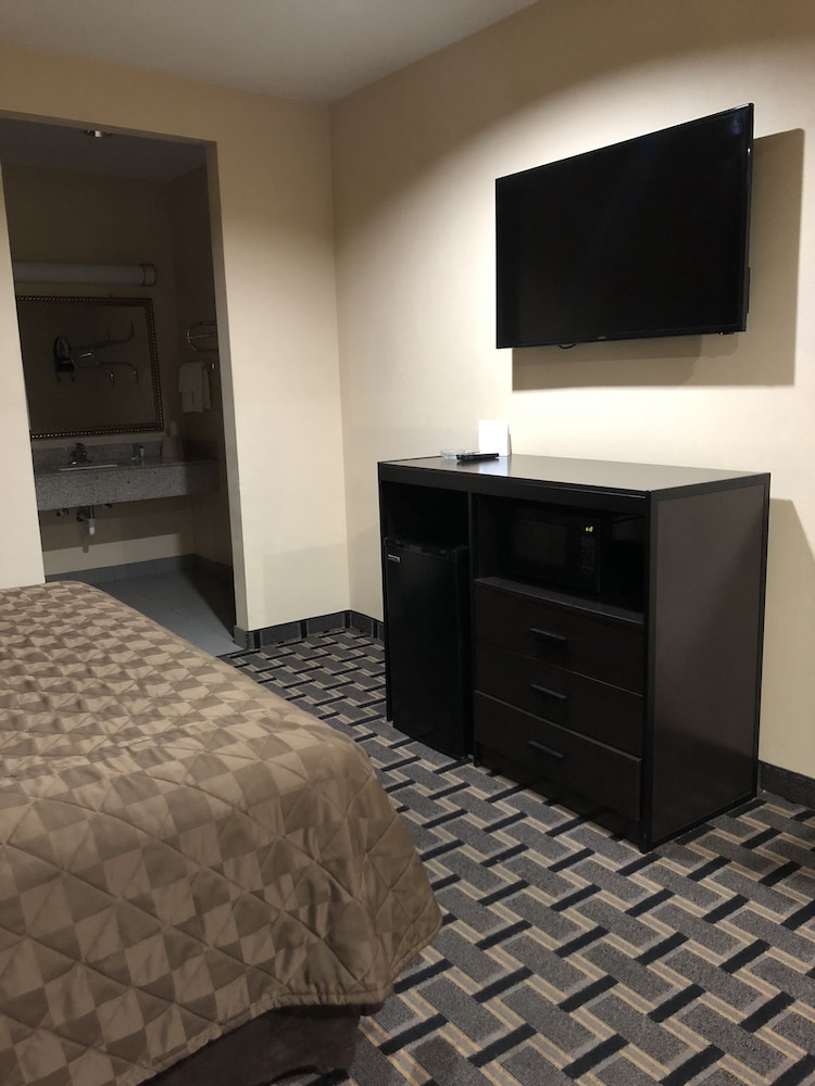 Downtowner Inns